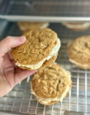 Oatmeal Cream Pie - My Daily Mill